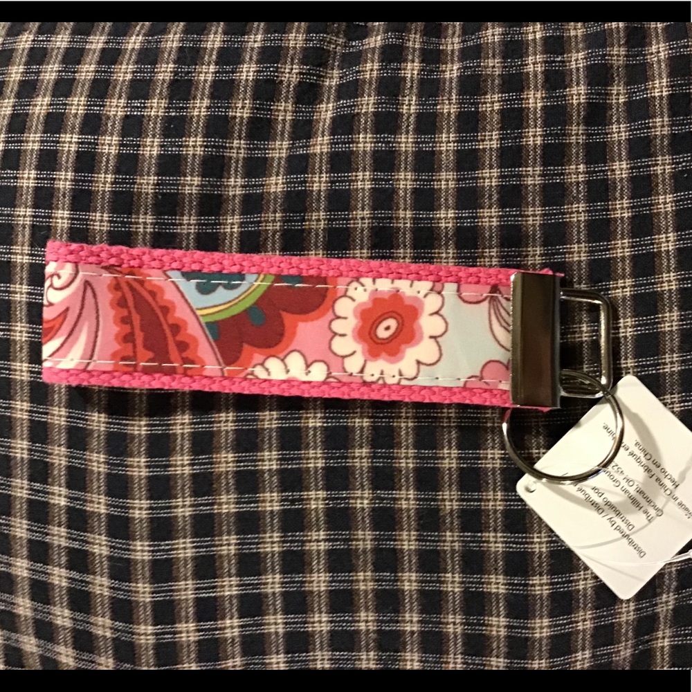 Pink floral print wristlet keychain NWT!